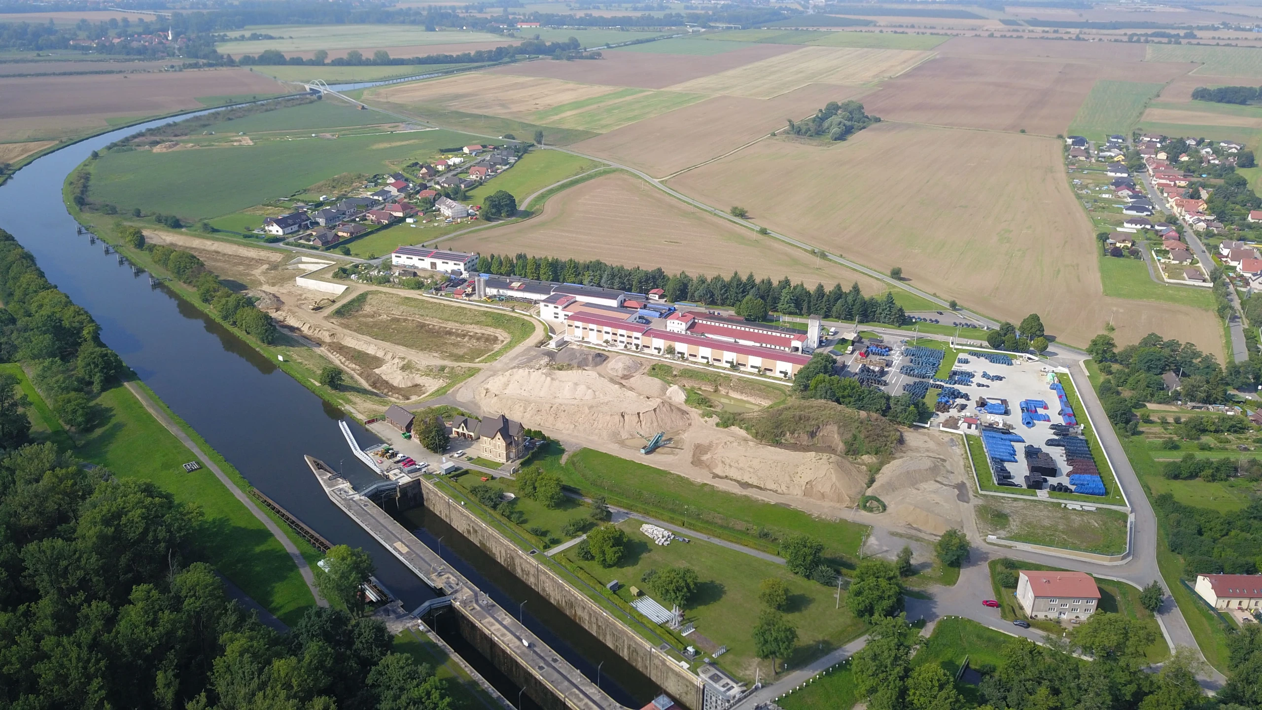 MANUFACTURER OF PE PLASTIC PIPES